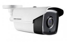 Hikvision DS-2CE16H5T-IT5E 5 MP Outdoor Ultra-Low Light PoC Analog Bullet Camera, TurboHD 4.0, HD-TVI, 260ft (80m) EXIR 2.0, Day/Night, True WDR, Smart IR, IP67, 12 VDC, White